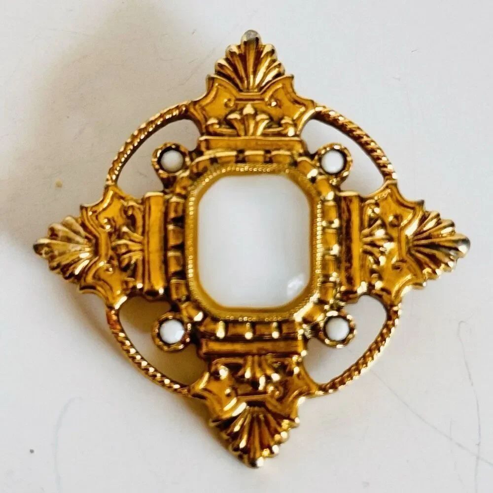 Vintage 1928 Brand Opal Like White Stone Brooch Cross Gold Tone Filigree Victori